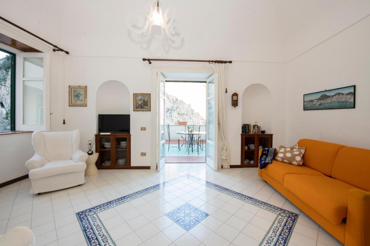 House Amalfi - Terrace & Seaview Appartement Atrani Buitenkant foto